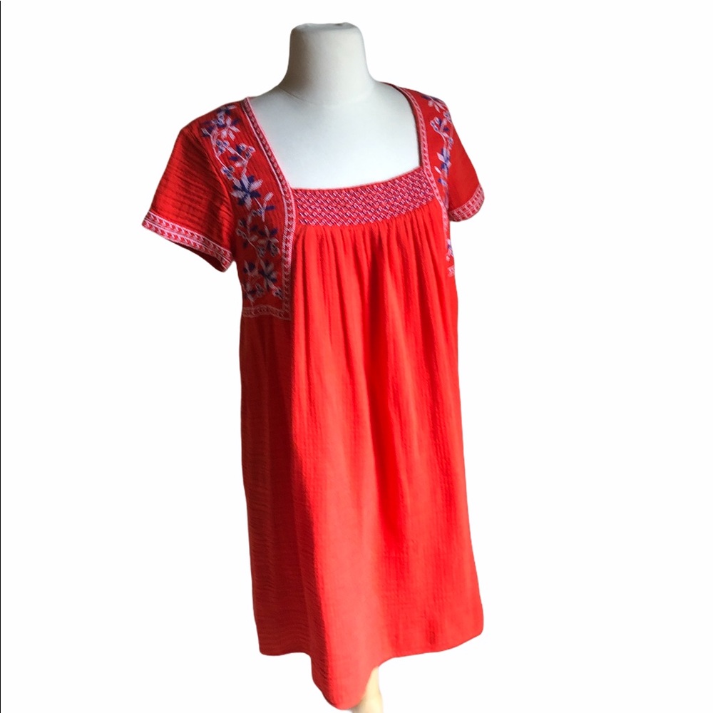 Old navy embroidered dress
